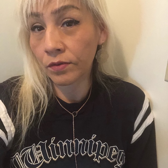 Meet your Posher, Melissa - Picture 6 of 7